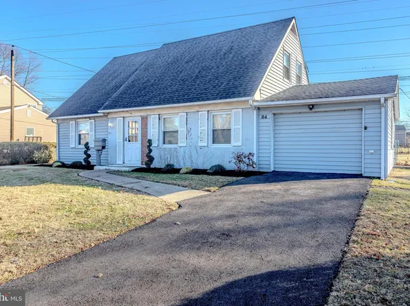 84 Middlebury Ln, Willingboro, NJ 08046