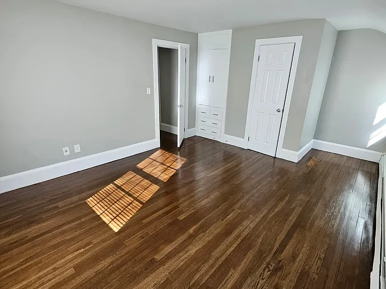 125 West St — Photo 11