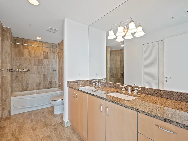 300 S Biscayne Blvd #T-3010 — Photo 10