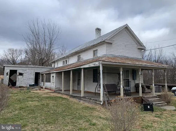 5761 Gospel St, Mount Jackson, VA 22842