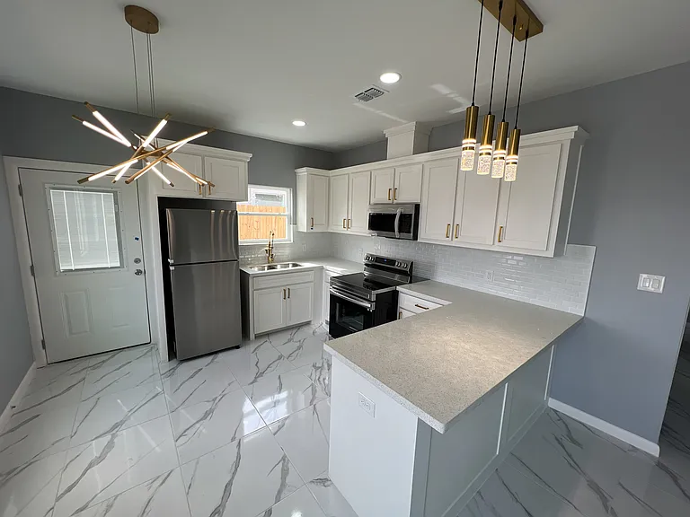 901 N Blair Ave — Photo 11