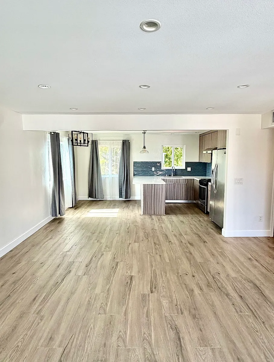 Building Photo - 733 Alabama St #3