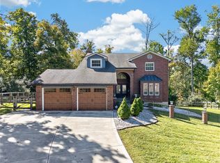 5659 Zaring Dr, West Chester, OH 45069
