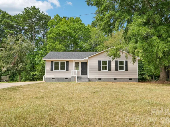 2199 Pacer Rd, Lancaster, SC 29720