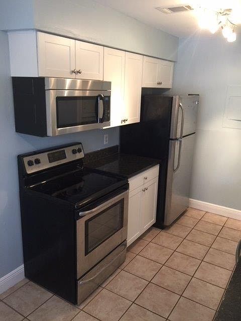 1st image of 1200 Palmer St #D
