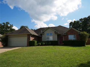 1735 Forrest Glen Rd, Greenwood, AR 72936
