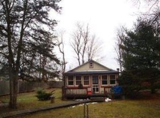 19 Belknap Ln, Saugerties, NY 12477