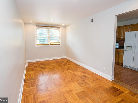 5th image of 6729 E Roosevelt Blvd