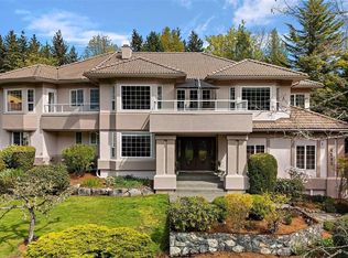8593 Kingcome Cres, North Saanich, BC V8L 5C4