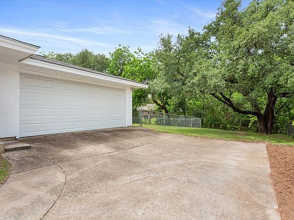 4th image of 708 Wedgewood Dr