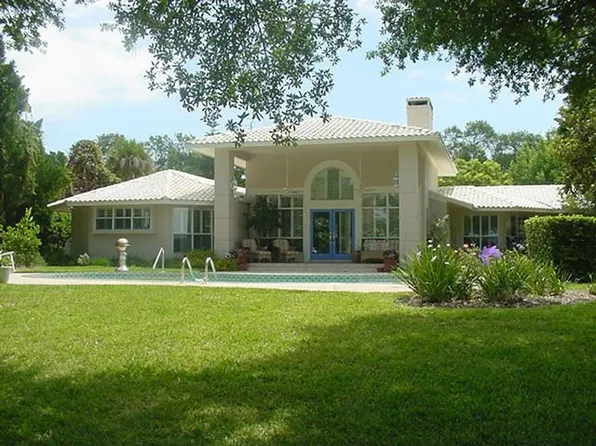 570 John Anderson Dr, Ormond Beach, FL 32176