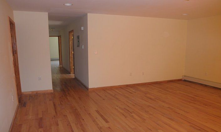 2nd image of 11606 Nashville Blvd