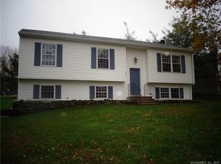 286 Dow Rd, Plainfield, CT 06374