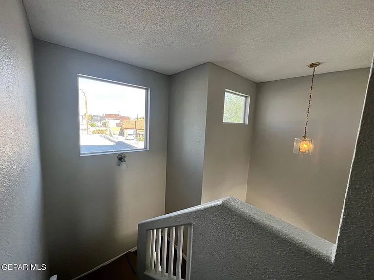 11013 Thatcher Pond Ln — Photo 7
