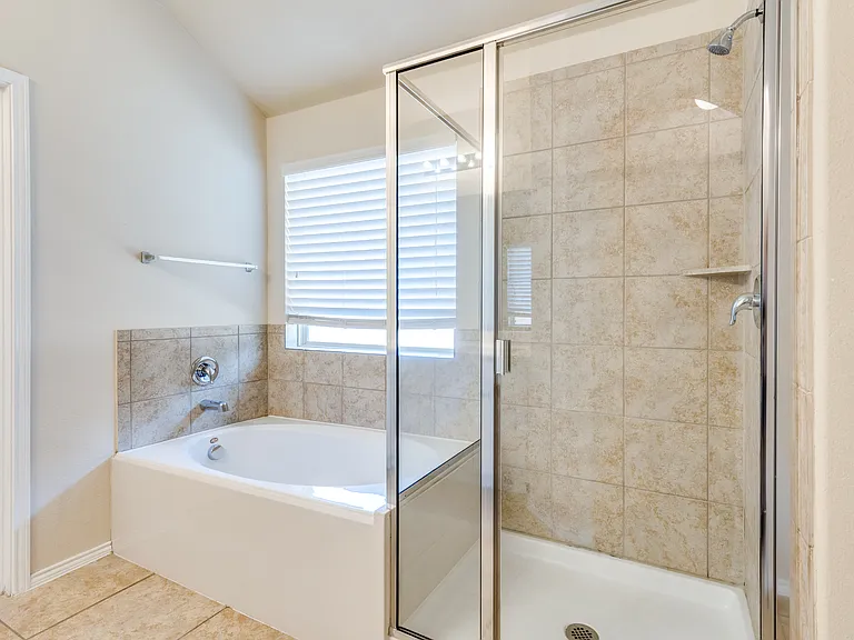 520 Pollyann Trl — Photo 19