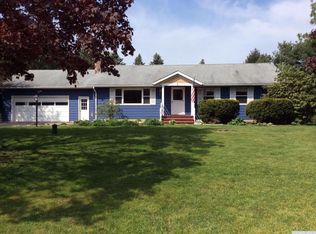 6 Johns Ln, Castleton, NY 12033