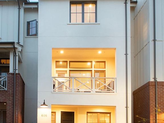3rd image of 616 Sunsweet Way
