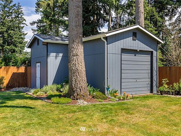 5th image of 12519 105th Avenue Ct E