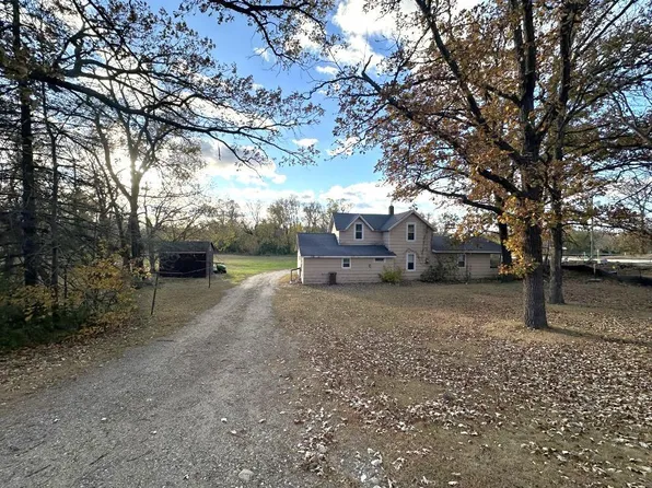 310 E Main Ave, Frazee, MN 56544