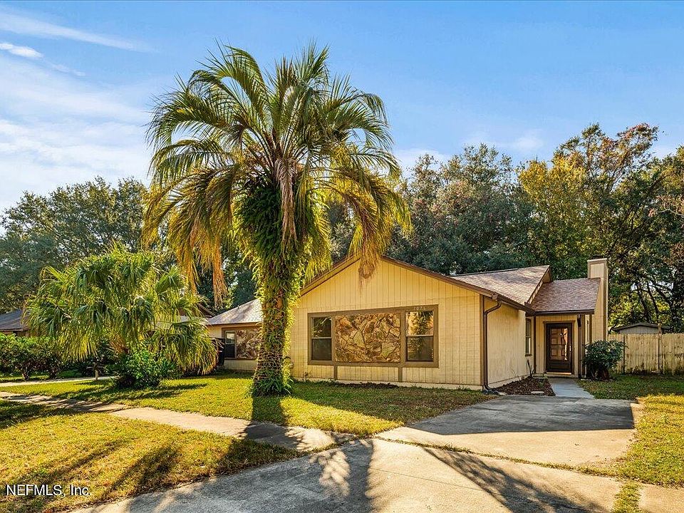 1076 WILLOW COVE Court W, Jacksonville, FL 32233 Zillow