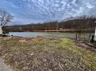 4118 N State Route 669 NW, McConnelsville, OH
