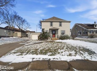 1006 11th Ave, Eldora, IA 50627