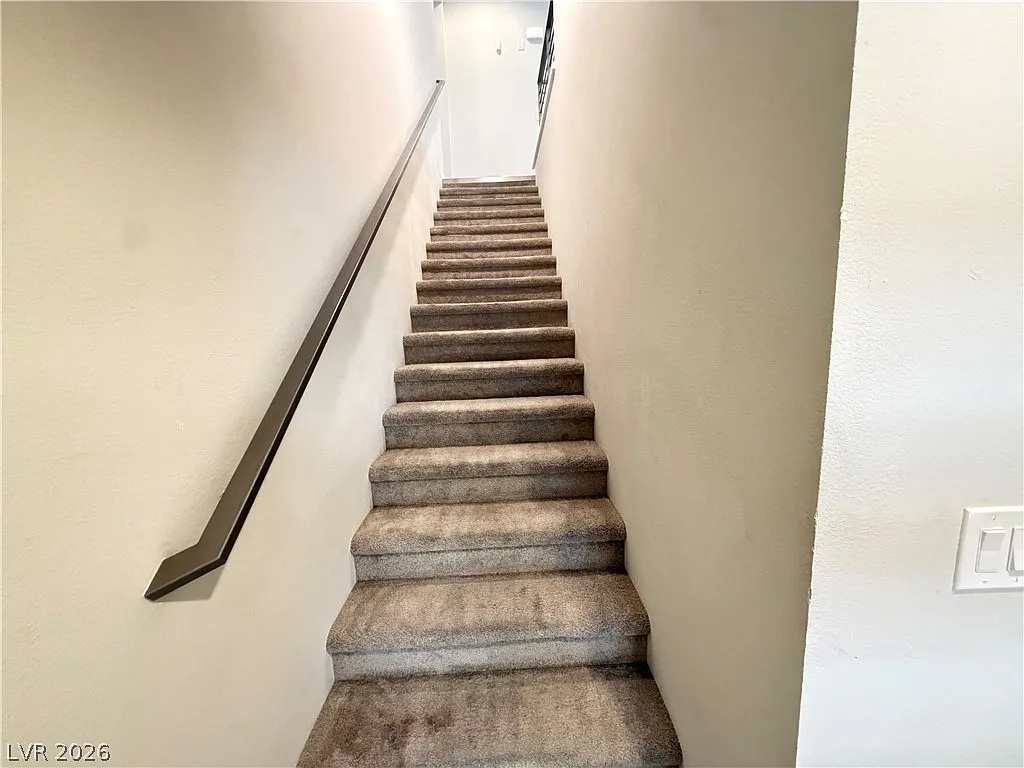3 bed, 2.5 bath, 1851 sqft, $2,920 — Photo 4