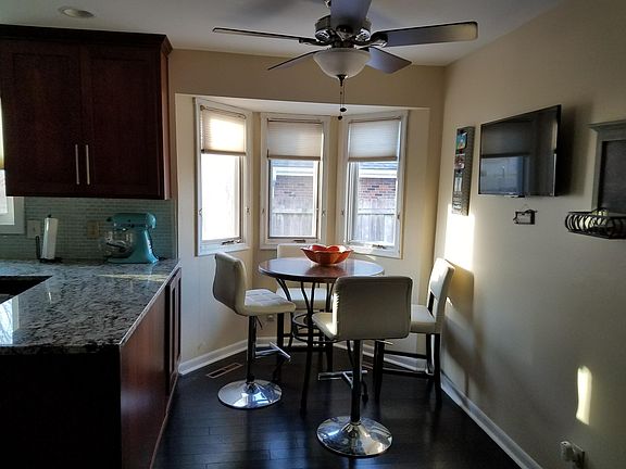 3rd image of 2141 Larchdale Dr