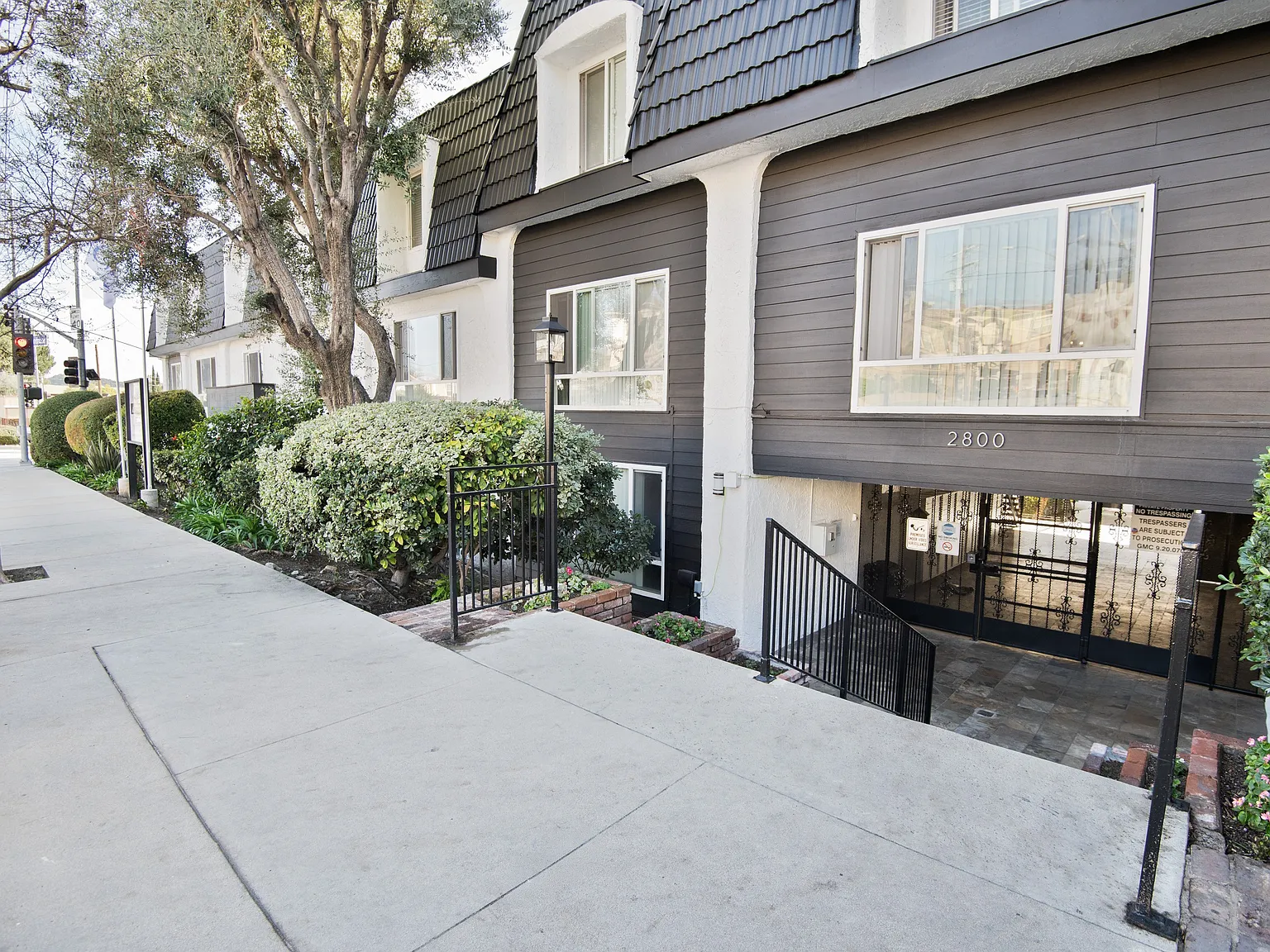 Sunset Ridge at La Crescenta — Photo 4