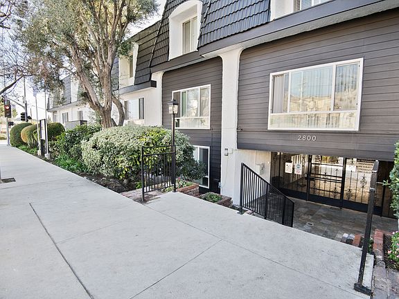 4th image of 2800 Montrose Ave #505268