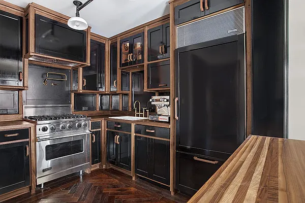 Sold by Compass | media 3