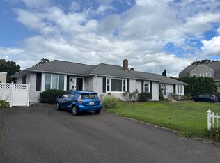 16 Kaveney St, Chicopee, MA 01020