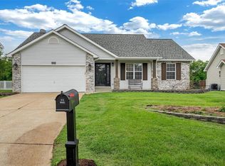 2343 Pebble Creek Dr, High Ridge, MO 63049