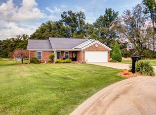 411 Bluegrass Dr, Lewisport, KY 42351