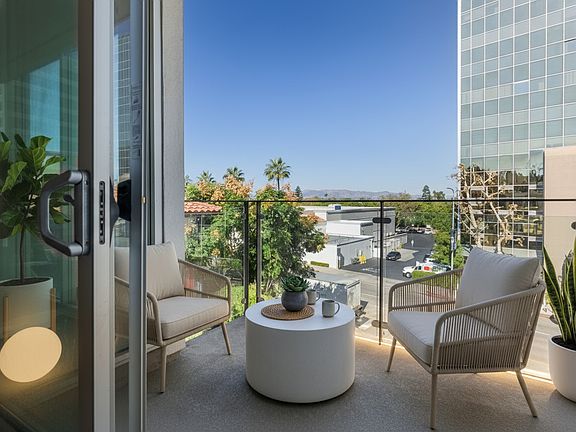 5th image of 16300 Ventura Blvd APT 309