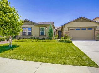 32349 Old Grove Ct, Winchester, CA 92596