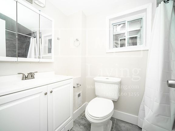 4th image of 1221 W Somerset St #0