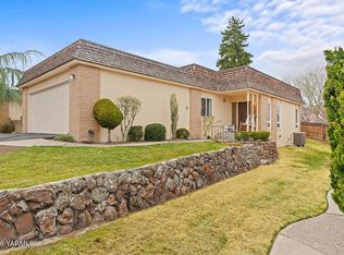 32 Crest Cir, Yakima, WA