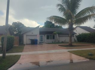 7707 SW 8th St, North Lauderdale, FL 33068