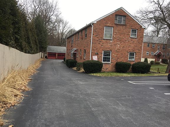 Access off Montgomery Avenue