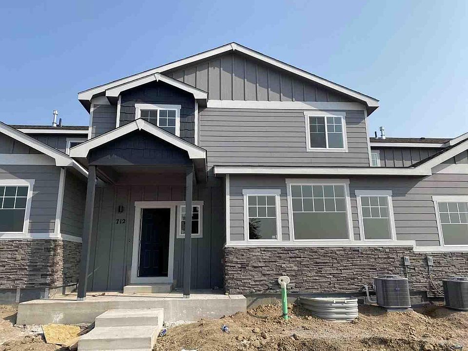 1st image of 712 Finch Dr