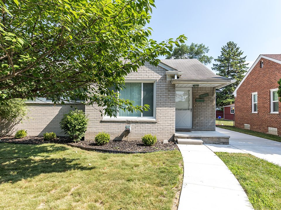 1st image of 28436 N Clements Cir