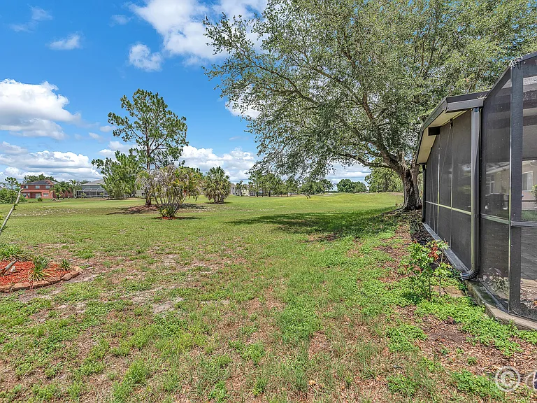 10904 Summerton Dr — Photo 30