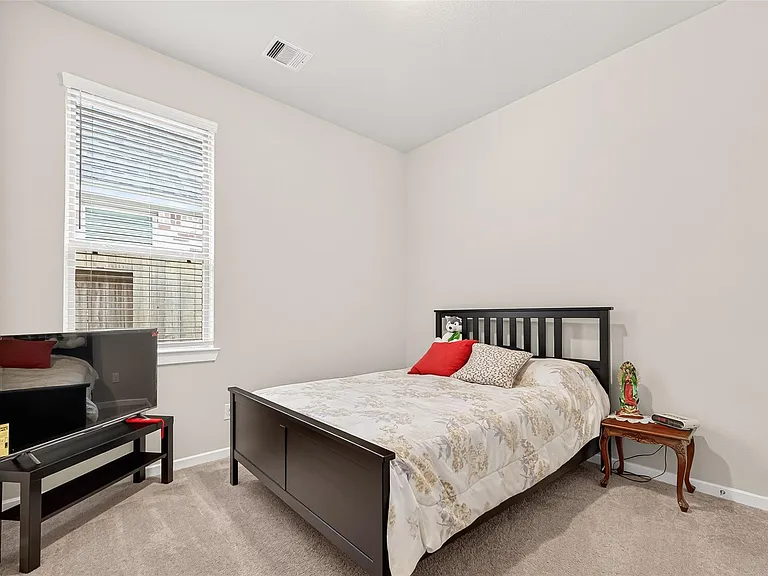 305 Rise Ln — Photo 22