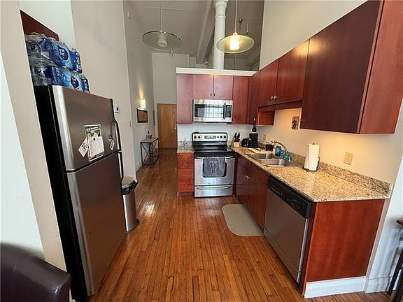3rd image of 920 Poeyfarre St APT 231