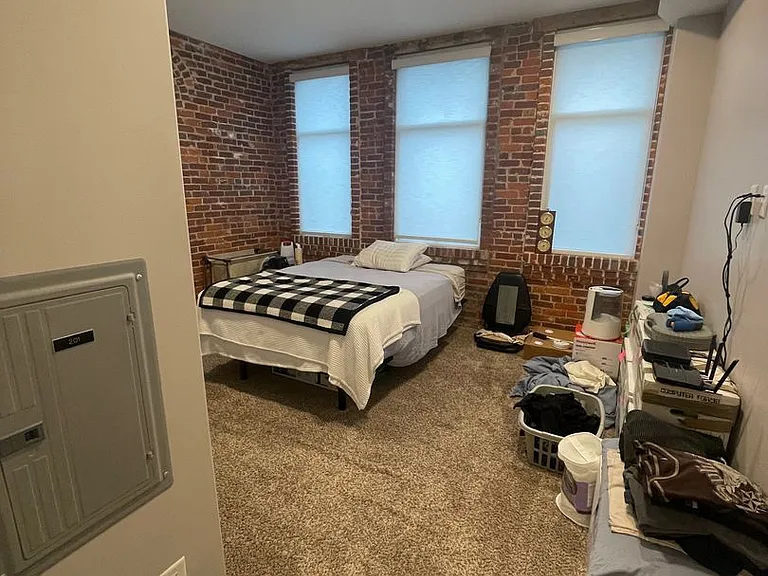 1509 E Superior St — Photo 10