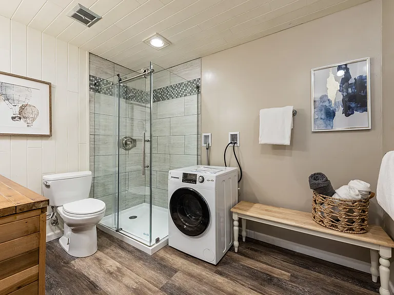 321 Bellevue Way SE #403 — Photo 16
