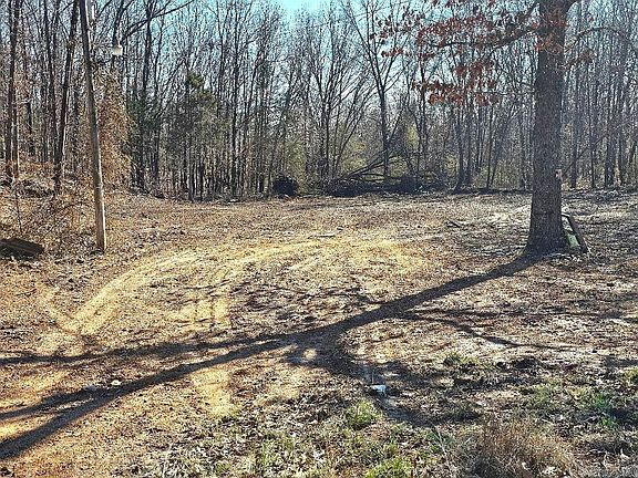 2nd image of 135 Franks Rd