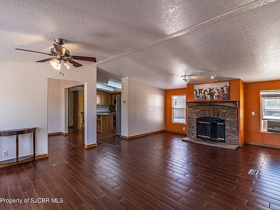 5th image of 1209 Mangum Rd