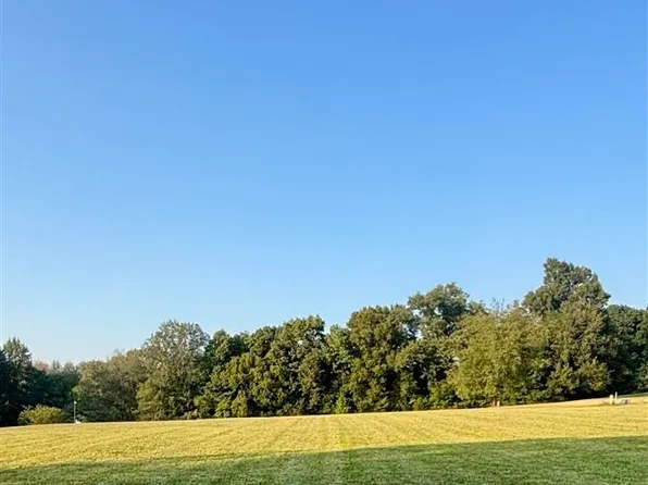 10 Briarwood Dr, Campbellsville, KY 42718